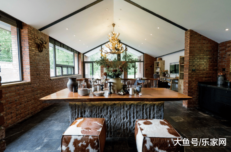 导购亲戚暗地告诉我，千万不能买玻璃餐桌！差点就买错了！