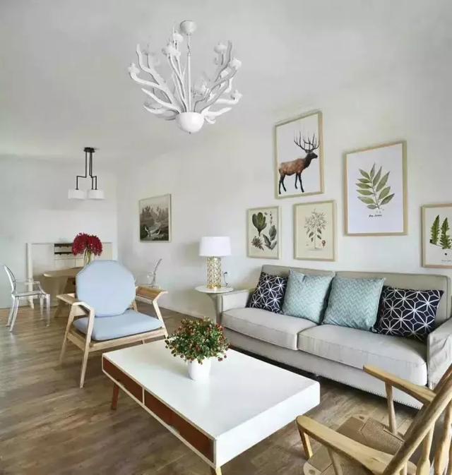 简约的北欧风格，客厅只刷大白不吊顶，简单又漂亮！