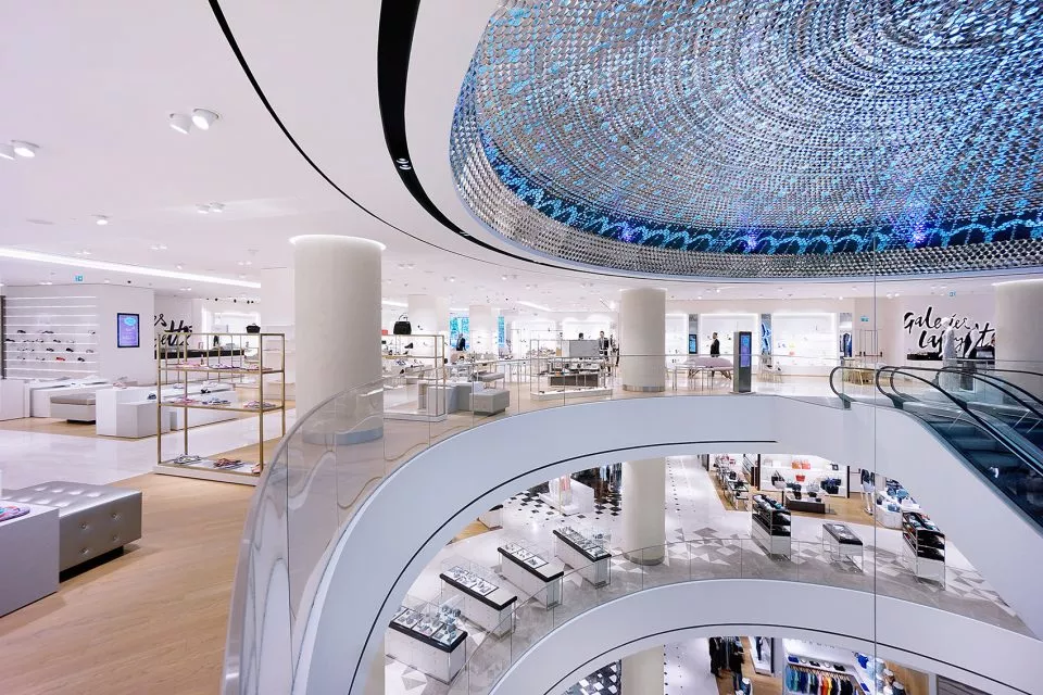 看“颜控”老佛爷百货打造崭新百货体验空间