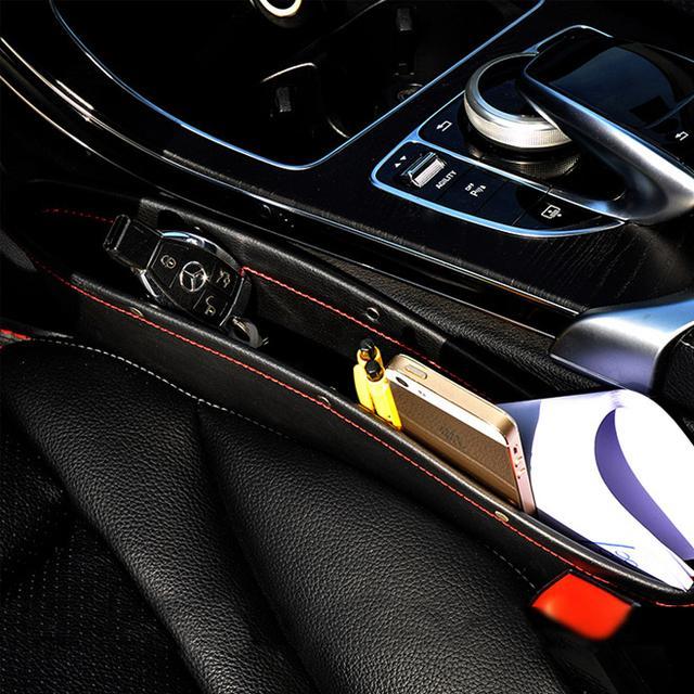 春節收假回家高速堵車，看到一女司機這樣上廁所，高級還不尷尬