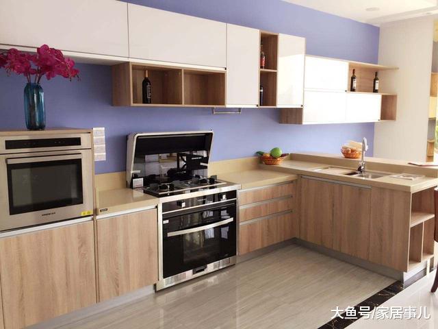 厨房装抽烟机太过时了, 如今大家都装这种, 看完真想拆了我家的