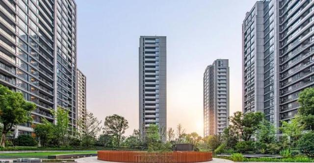 大家绿城金麟府交付，这颜值让人羡慕嫉妒恨！你看了打几分？