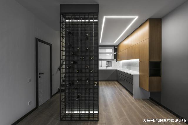 延伸餐厅卡座，设计成电视柜，140㎡双层只有一间卧室，实在太浪费了！