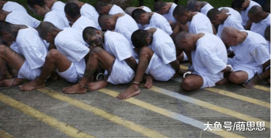 全球最“病态”的国家，军队4万，黑帮人数100万，从不敢动外国人