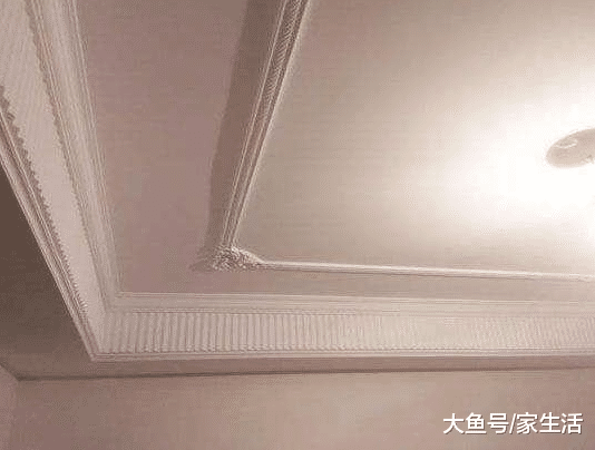 家里装修不要装石膏线吊顶了, 如今兴这样设计, 起码省钱一半