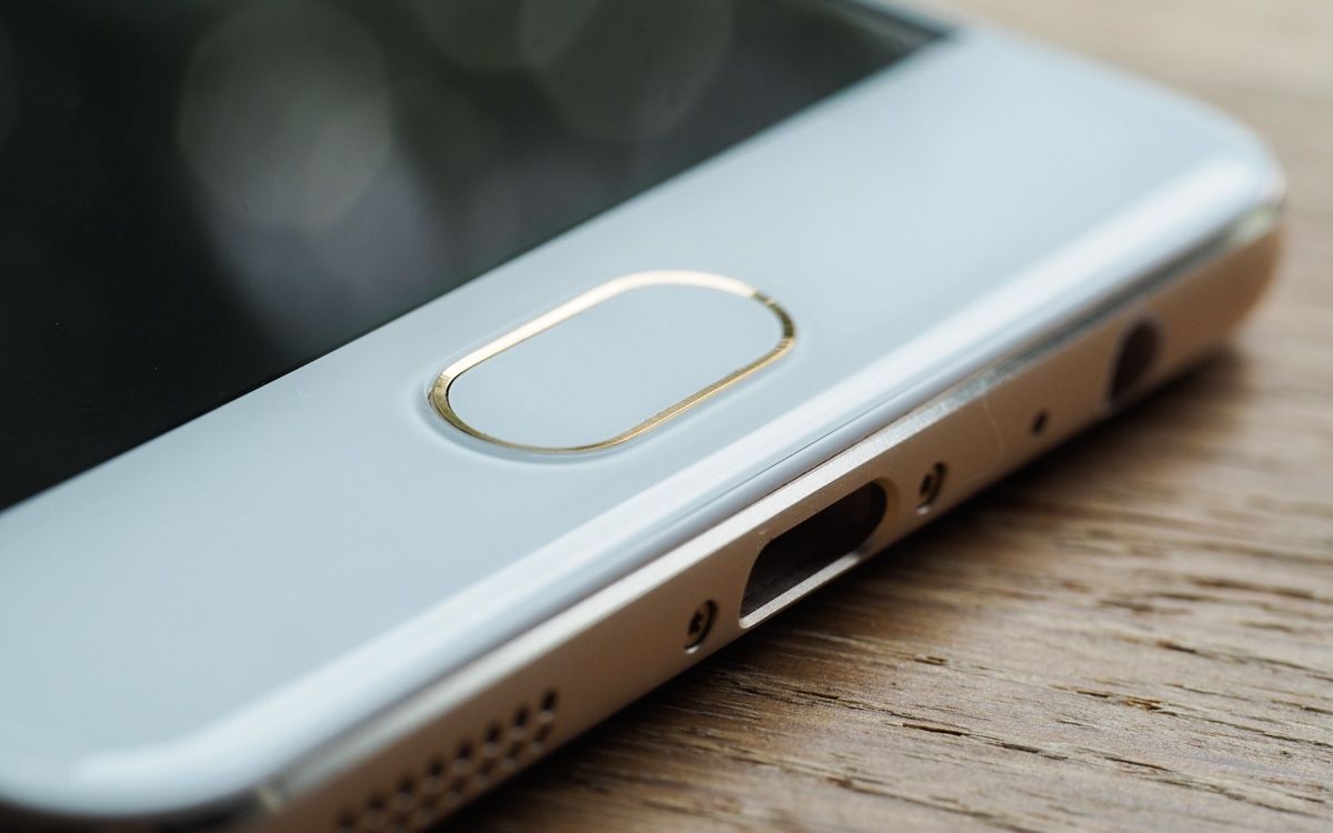 都2019年了，这种配置的手机还敢买？网友：怕是不想上微信了