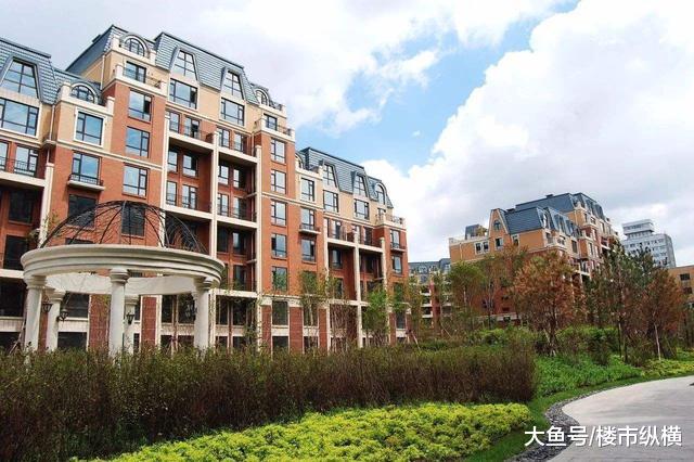 新盘开盘，中间户为何被抢售一空，边户却几乎无人问津？