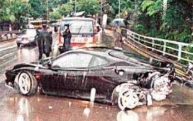 香妃|香妃刘丹当年车祸细节图曝光，惨不忍睹，演肖剑的朱宏嘉为他送行