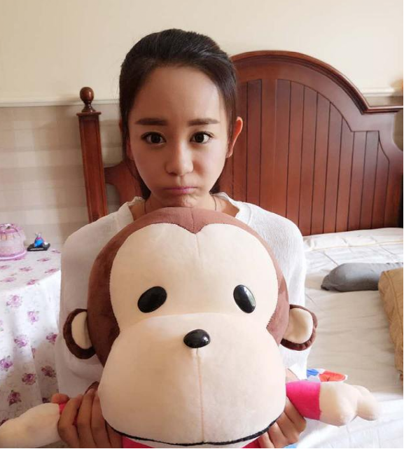 晒晒海陆住的豪宅，如今住着过千万的房子，连卧室大床都是实木的