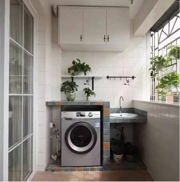 小户型阳台万万要这样装，起码实用十倍，不要浪费空间了