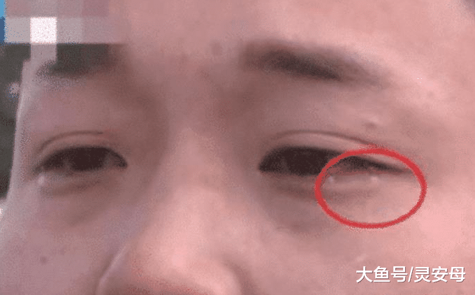 男子带女友泡温泉，泡完之后现场飙泪，男子：一切全没了