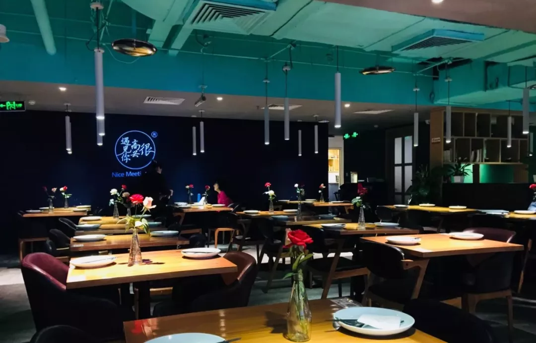 深度测评8个行业，实地探访200家店后，总结出网红店速成的5个套路和持续经营的4个要素