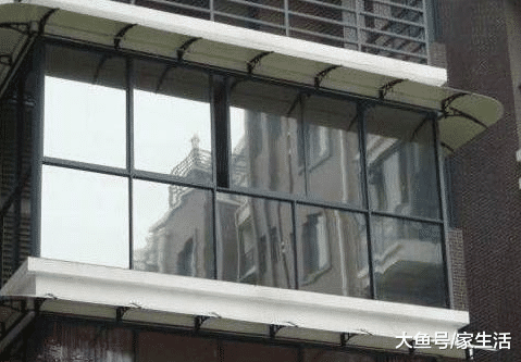 為何有錢人家都幾乎不掛窗簾了？問完內行人原因，后悔家里裝早了