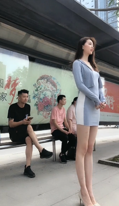 兄弟你别怂啊，你得敢于搭讪