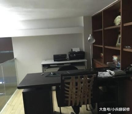 朋友当初坚持买复式房，死活不听劝，入住不到1年肠子悔青了