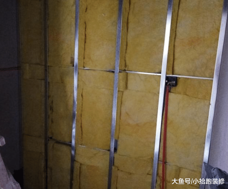 卫生间还能做隔墙？且还要收400块一平工费，业主当场让拆掉