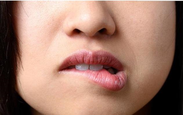 判断女人干净不干净，就看她身上这3地方，保证一看一个准