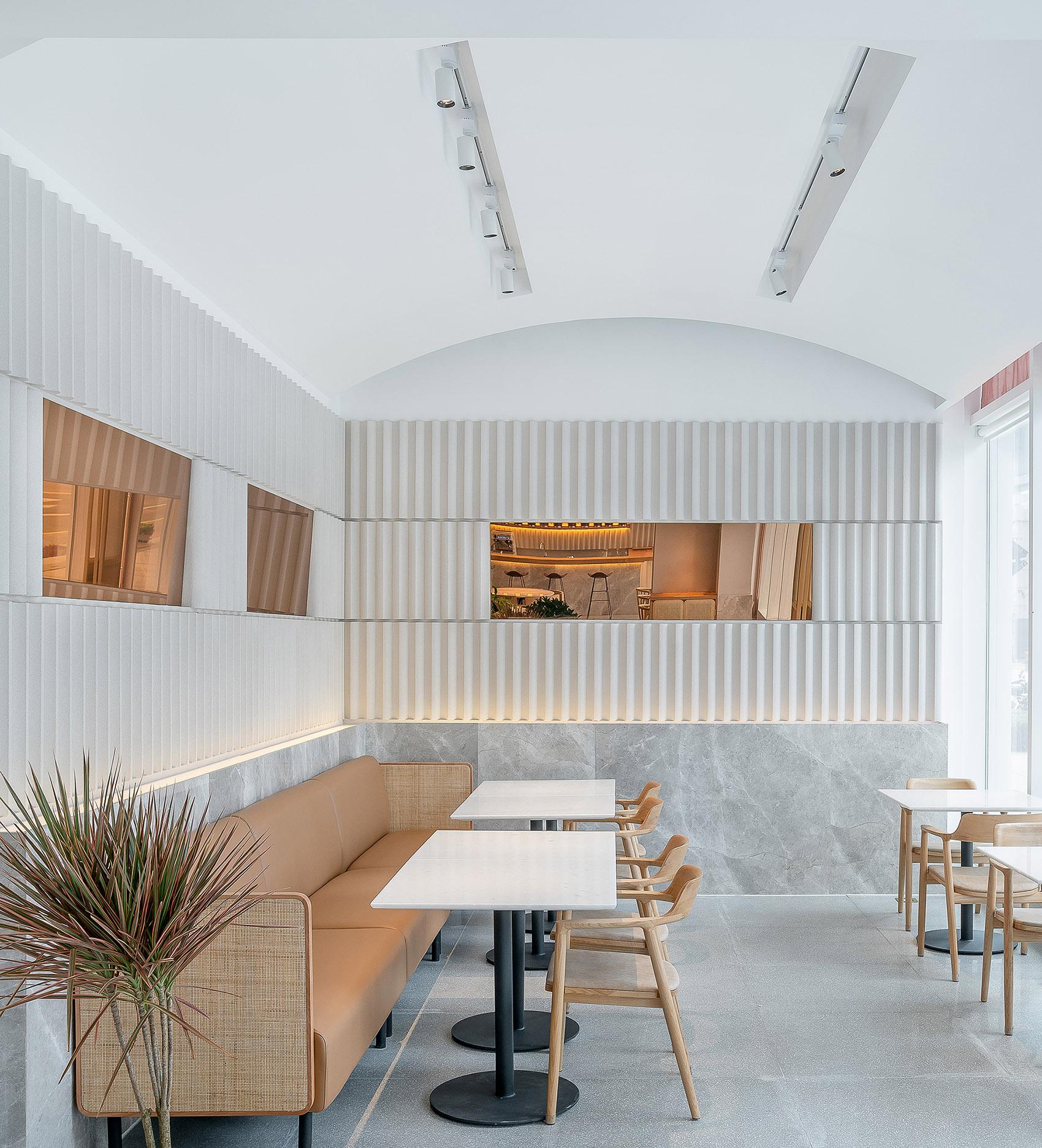 时下最流行的简约清新风格餐厅，时尚年轻人的新聚集地！