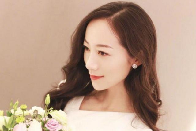 带你看看韩雪过亿的豪宅，进门才知豪华，仿佛走进欧洲皇宫一样