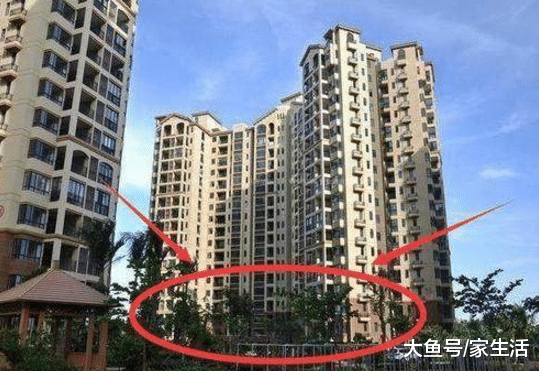 选楼层万万不要考虑这一层，做过物业都知道缺点，别花钱买难受