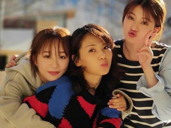 亲爱的客栈“手滑”关掉美颜，瞬间网友疯狂截图，杨紫的颜值亮了