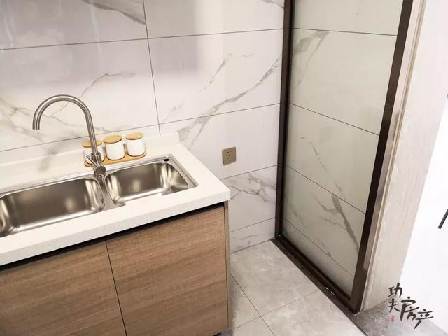 封顶了才开售楼部！华侨城新盘吹风2.1-2.2万/平！最小121平