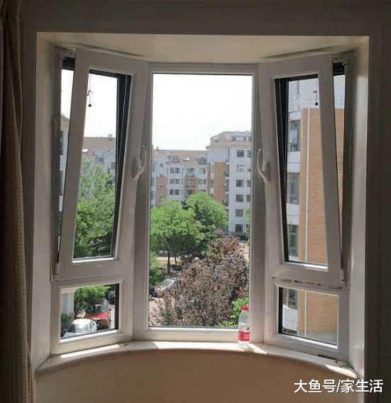 為什么高層住宅都不裝平開窗？問完老師傅原因，后悔家里裝錯了