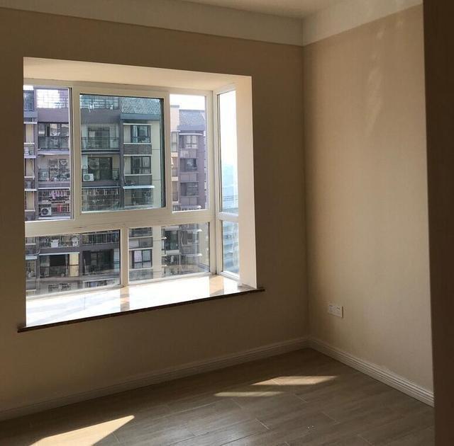 新房完工實景圖，目前裝修花費12萬，打掃干凈通風中，忍不住給大家曬曬！