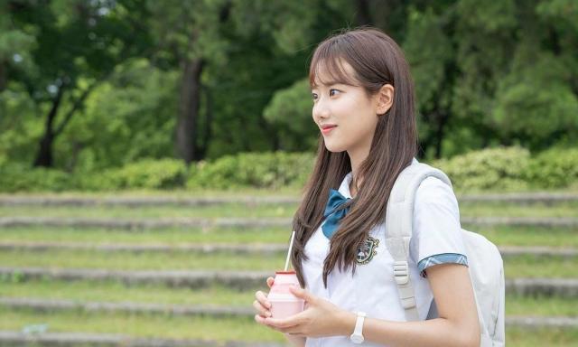 “39岁的她离婚后，找了个小19岁的男人”不要再骗女人离婚了！