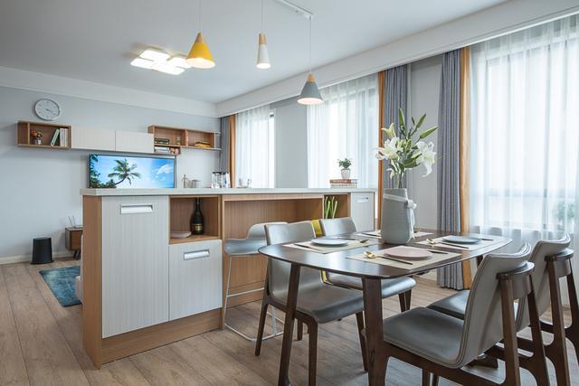 成都130平現代風裝修 進門就是廳沒玄關收納功能照樣強大