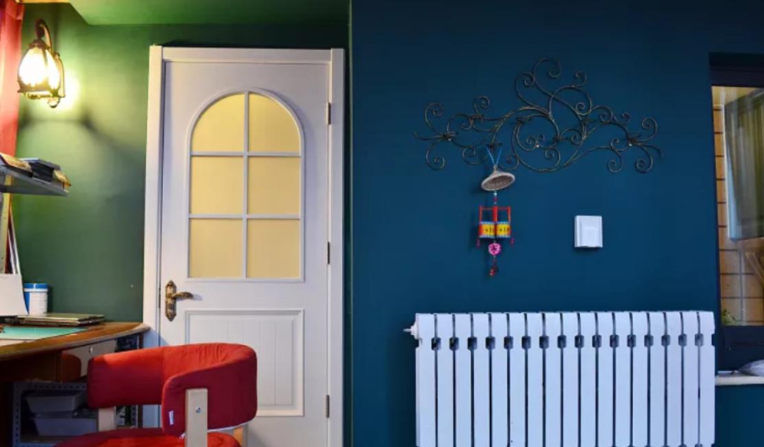 65㎡小宅，不买沙发用“砖砌”，进屋就被迷住了！全房真耐看