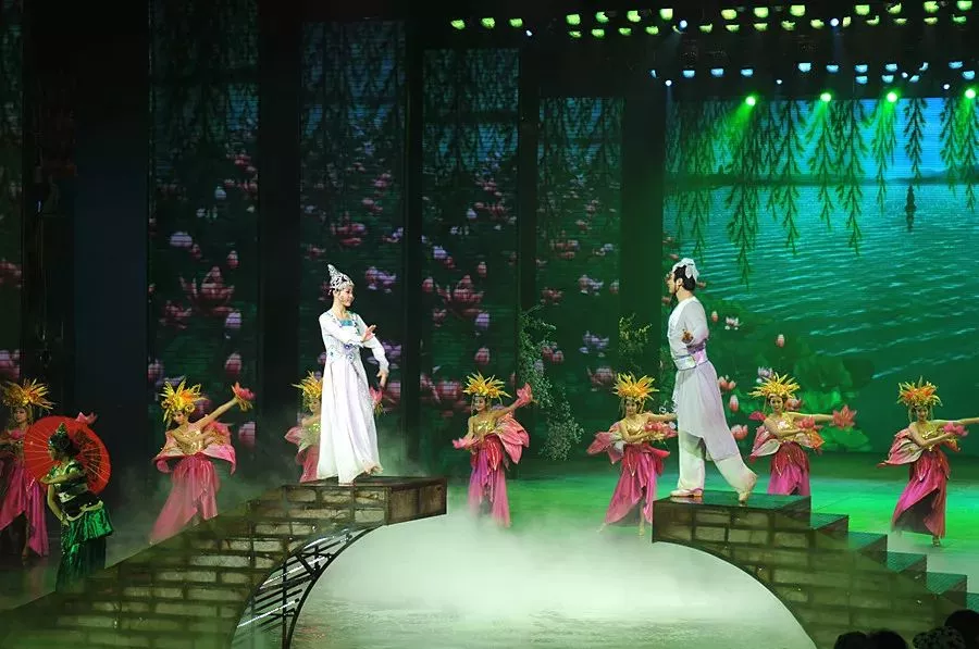 如何打造“旅游+演艺”的全新模式，成功为景区经济增值?