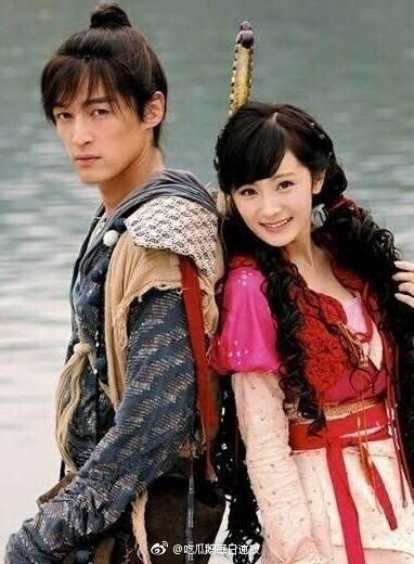 杨幂离婚第一部戏爆“男主角是地下情人”征临演通告外泄: 2天后开镜