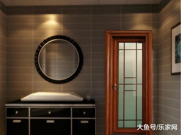 過來人的慘痛教訓：衛生間如果安裝這種門，住上半年保證想換