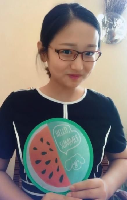 西瓜妹一夜之间火爆全网, 却突然平淡? 网友: 开局就王炸啥都没剩