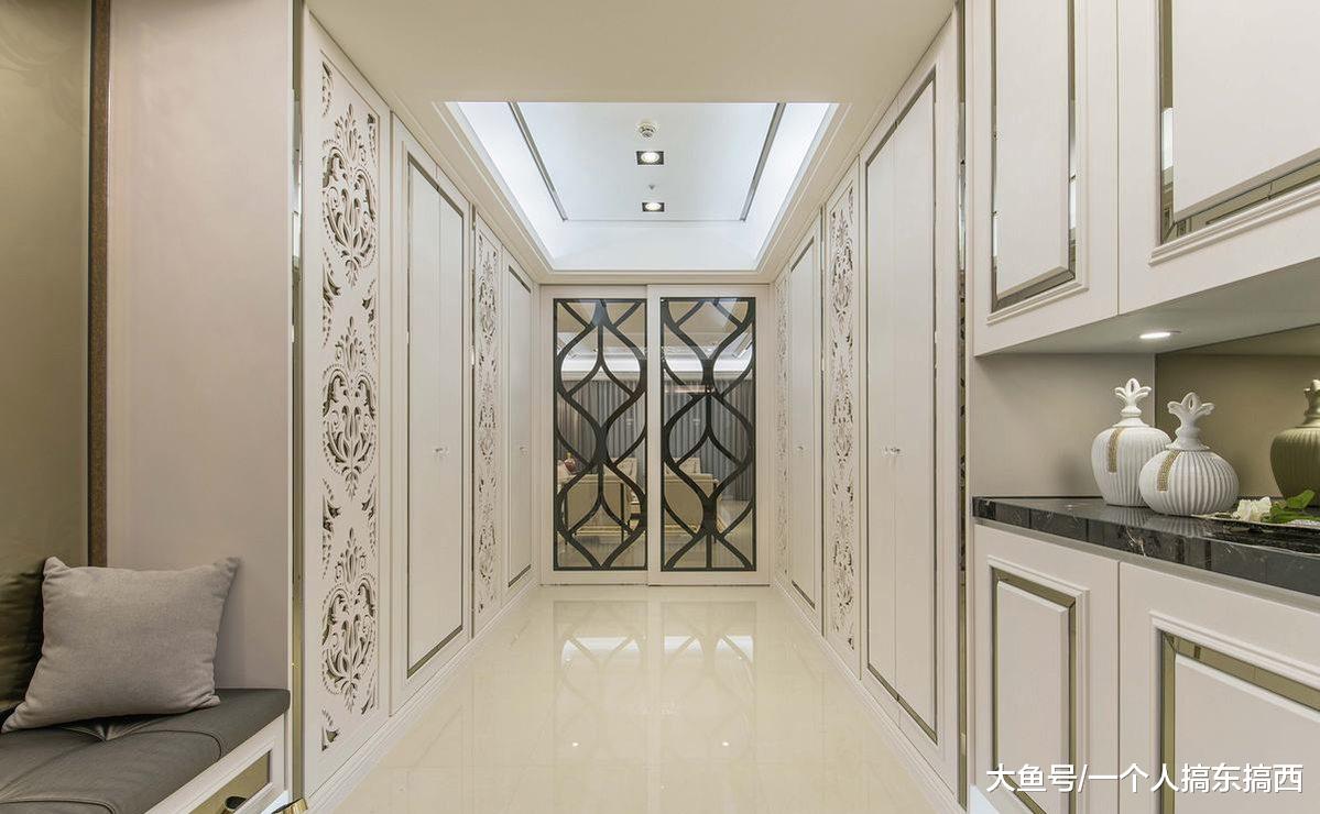 新房装修完工整屋子个性定制，尤其是玄关鞋柜设计很合理