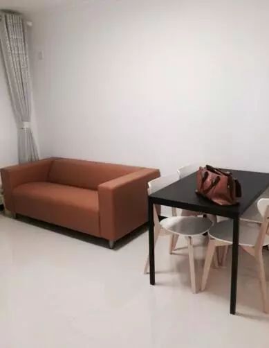 结束大城市的租房日子，重装农村的小平房，虽然简陋但舒适多了