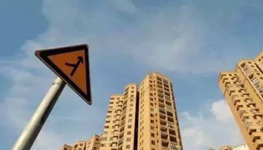 买电梯房不会挑楼层？浅谈1—33层的“利与弊”