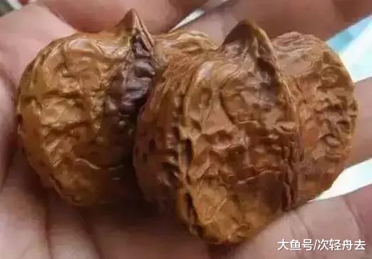 ＂文玩丑出新高，还贵的离谱！＂