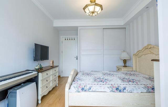 去掉公摊95平新房装修，砸掉阳台改步入式，空间又大又明亮