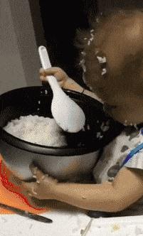 爆笑GIF图：舞蹈系女生能给你的生活带来更多的可能