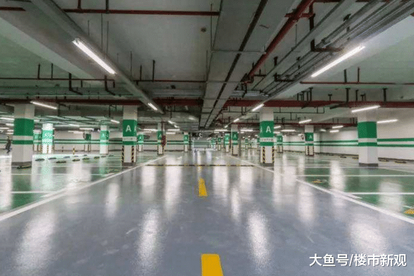 為什么很多小區的地下車位都空著？業主三個字回答，這下明白了