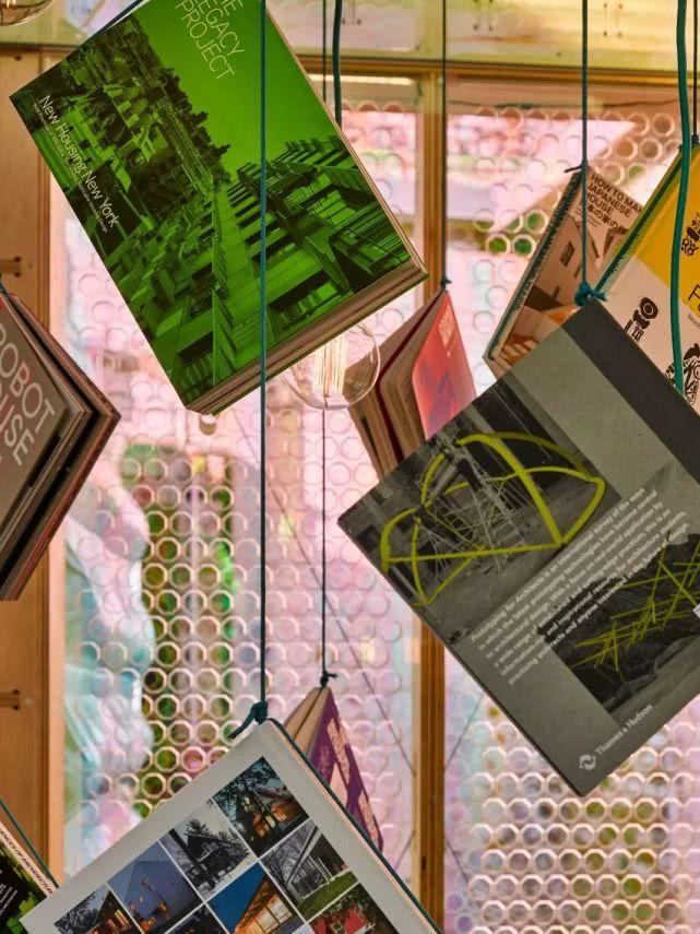 用 15㎡ 盖的超现实小屋, 颠覆你对房子的想象