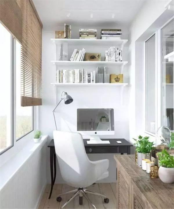 家里没有书房？其实阳台就是个不错的地方