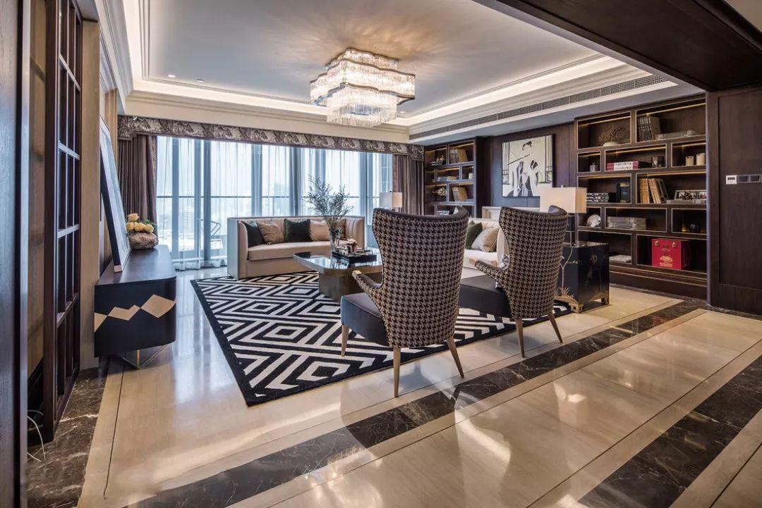 客厅装吸顶灯，虽然简单，却更实用！