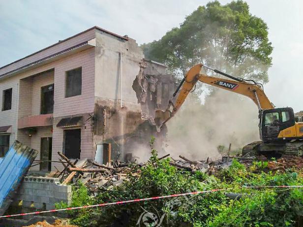 为建高铁项目先行用地，行政机关未支付补偿费用怎么办？