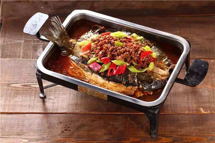 香辣烤魚，老人小孩都愛吃，隔壁小孩都饞哭了