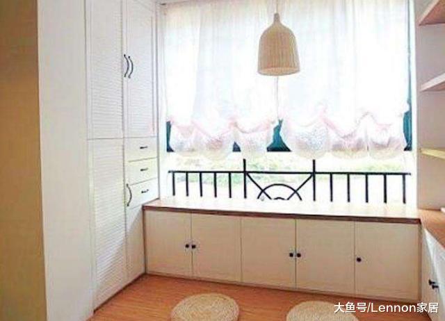 头一次见到这样设计阳台柜，真是太聪明了，老师傅看了都点头