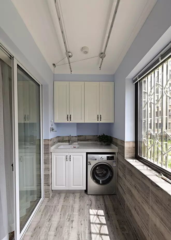 好看又可以晒衣服的阳台，谁说小户型阳台不能两者兼备！