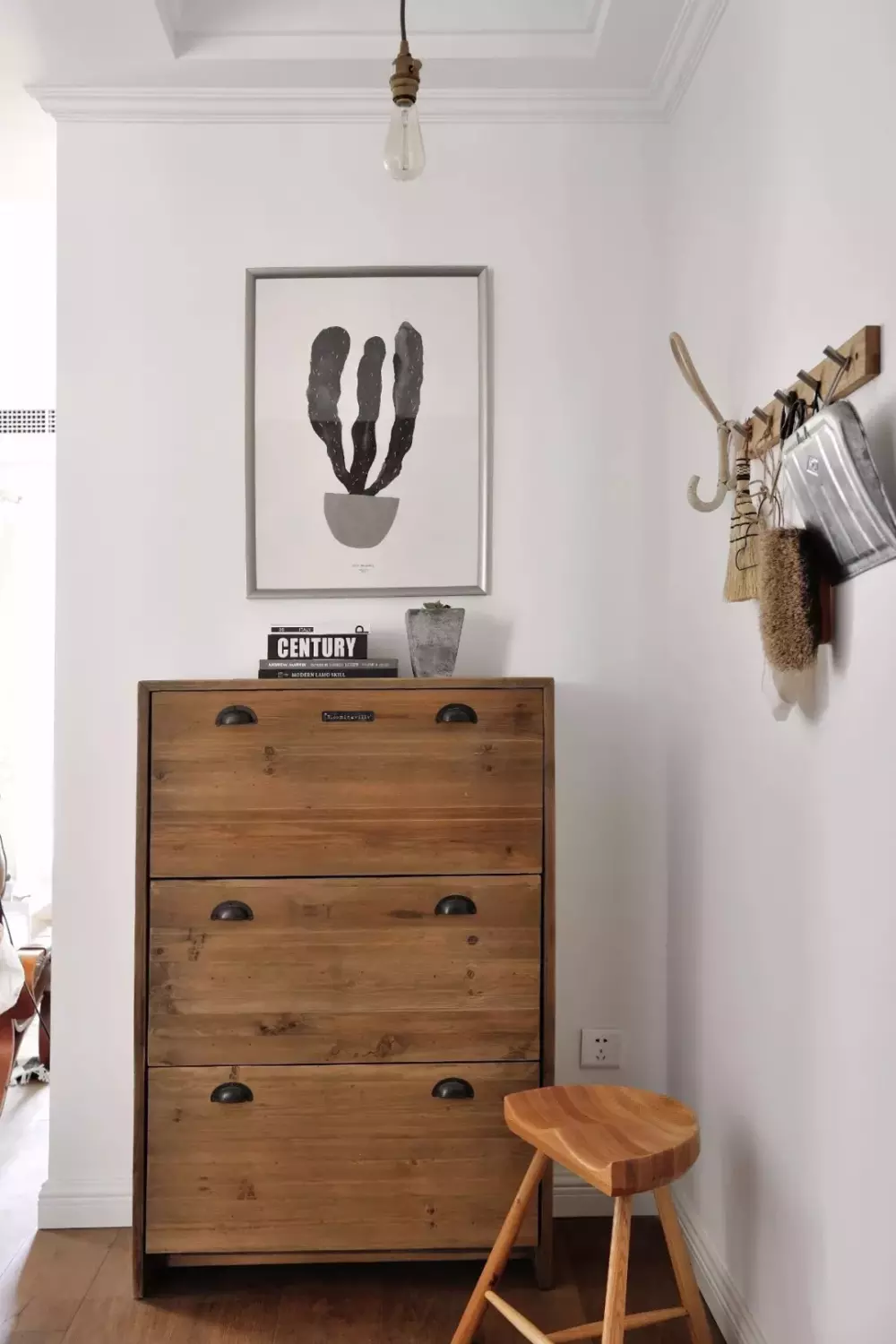 为小户型做一个实用又美观的玄关, 你可以这样去设计